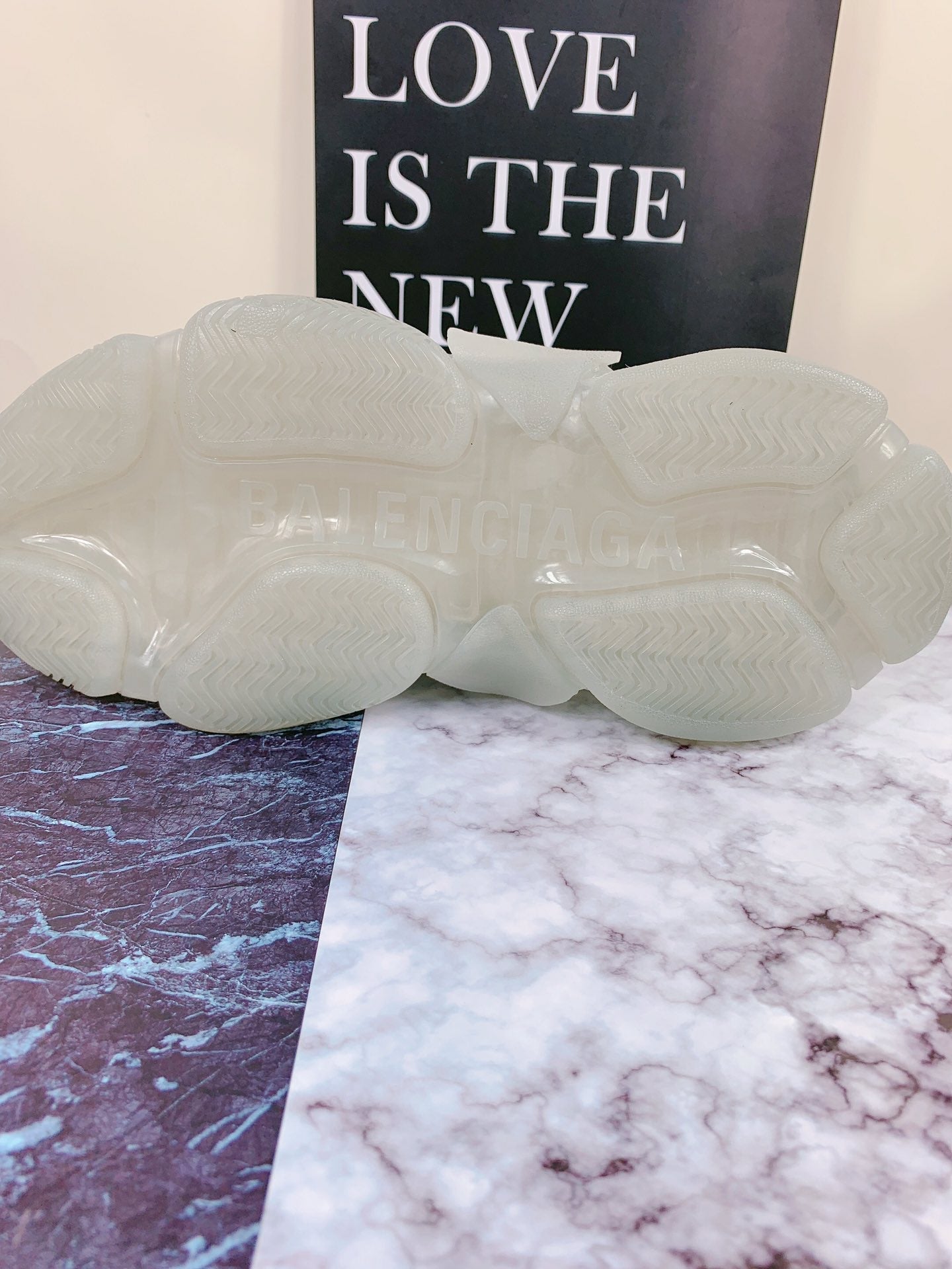 BL - High Quality Bla Sneaker 083