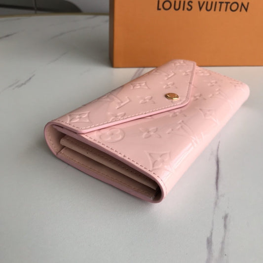 BL - High Quality Wallet LUV 005