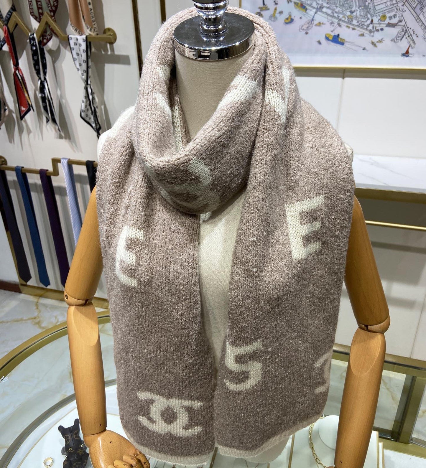 High Quality CHL Scarf 006