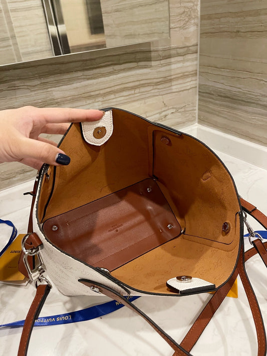 BL - High Quality Bags LUV 085