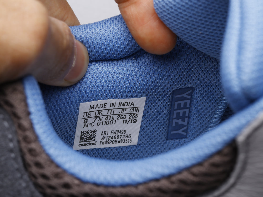 BL - Yzy 700 Carbon Blue Sneaker