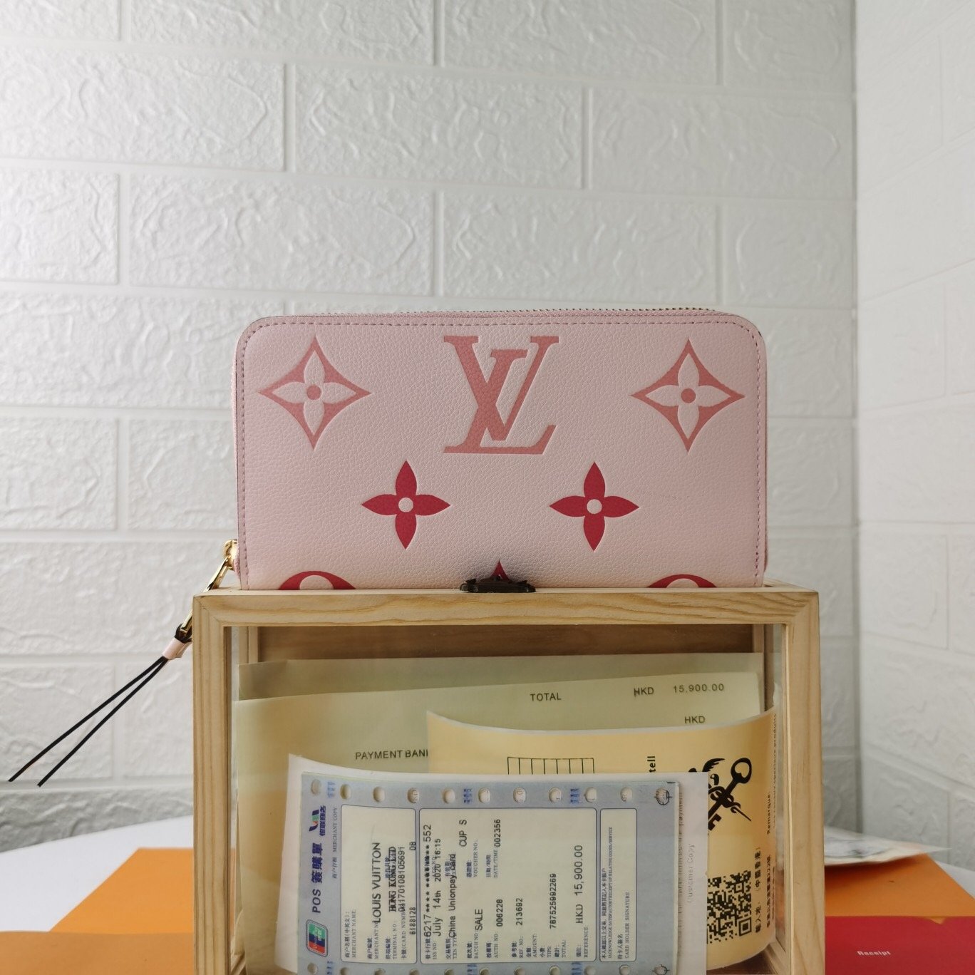BL - High Quality Wallet LUV 108