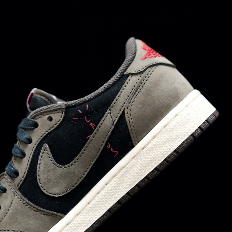BL - TS x AJ1 Barb Low Top