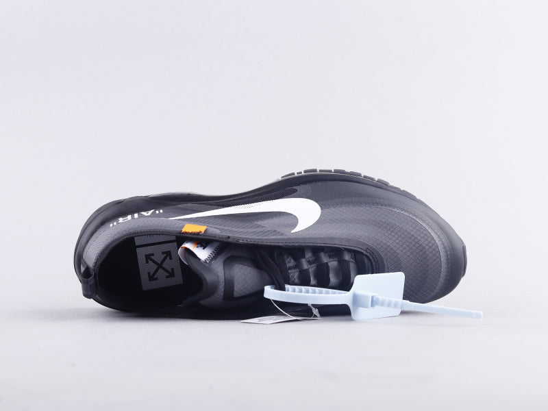 BL - Max97 black and white