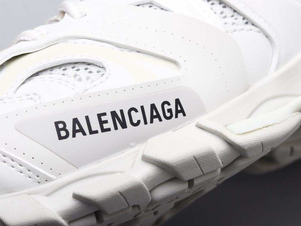 BL - Bla Track LED White Sneaker
