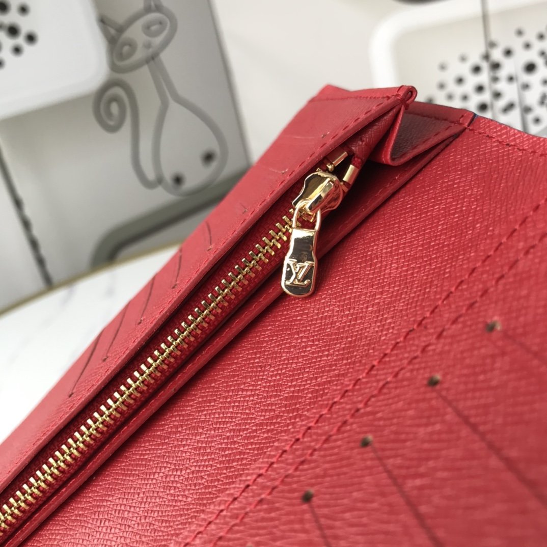 BL - High Quality Wallet LUV 032