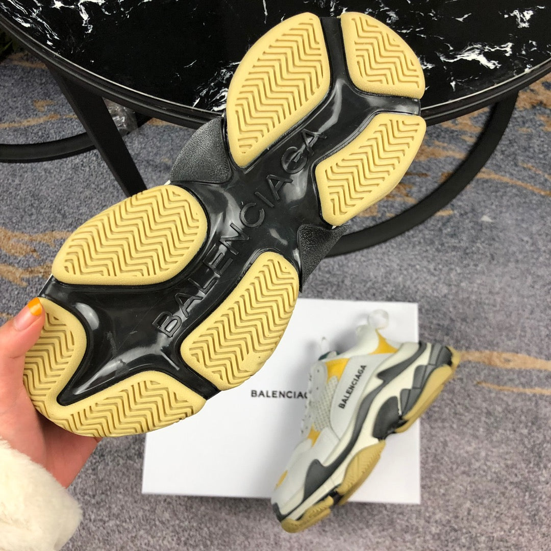 BL - High Quality Bla Sneaker 076