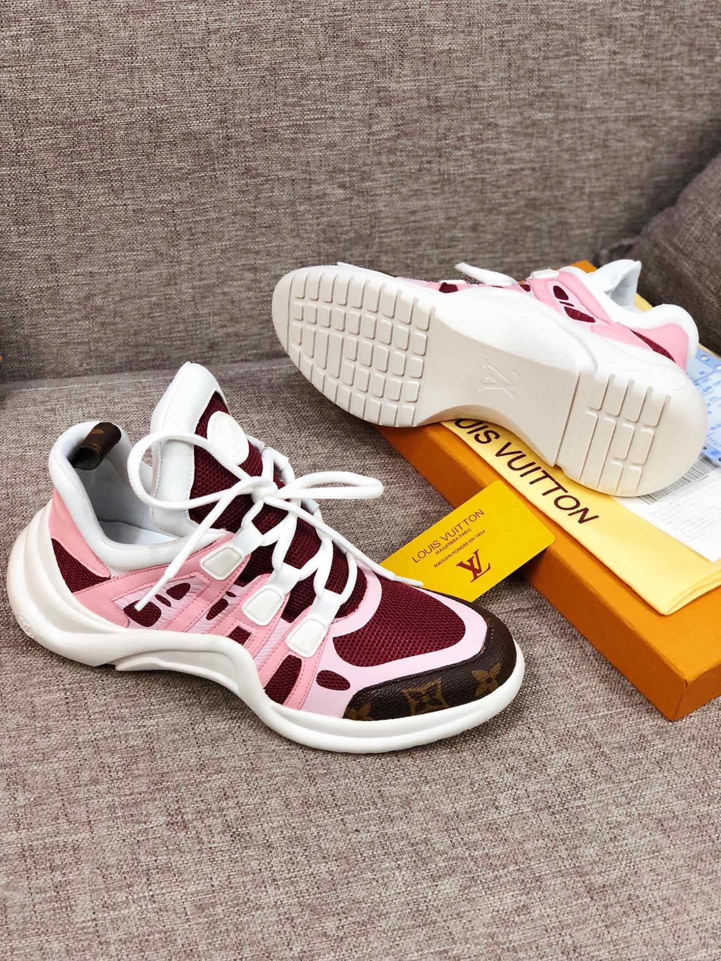 BL - LUV Archlight Pink Brown Sneaker