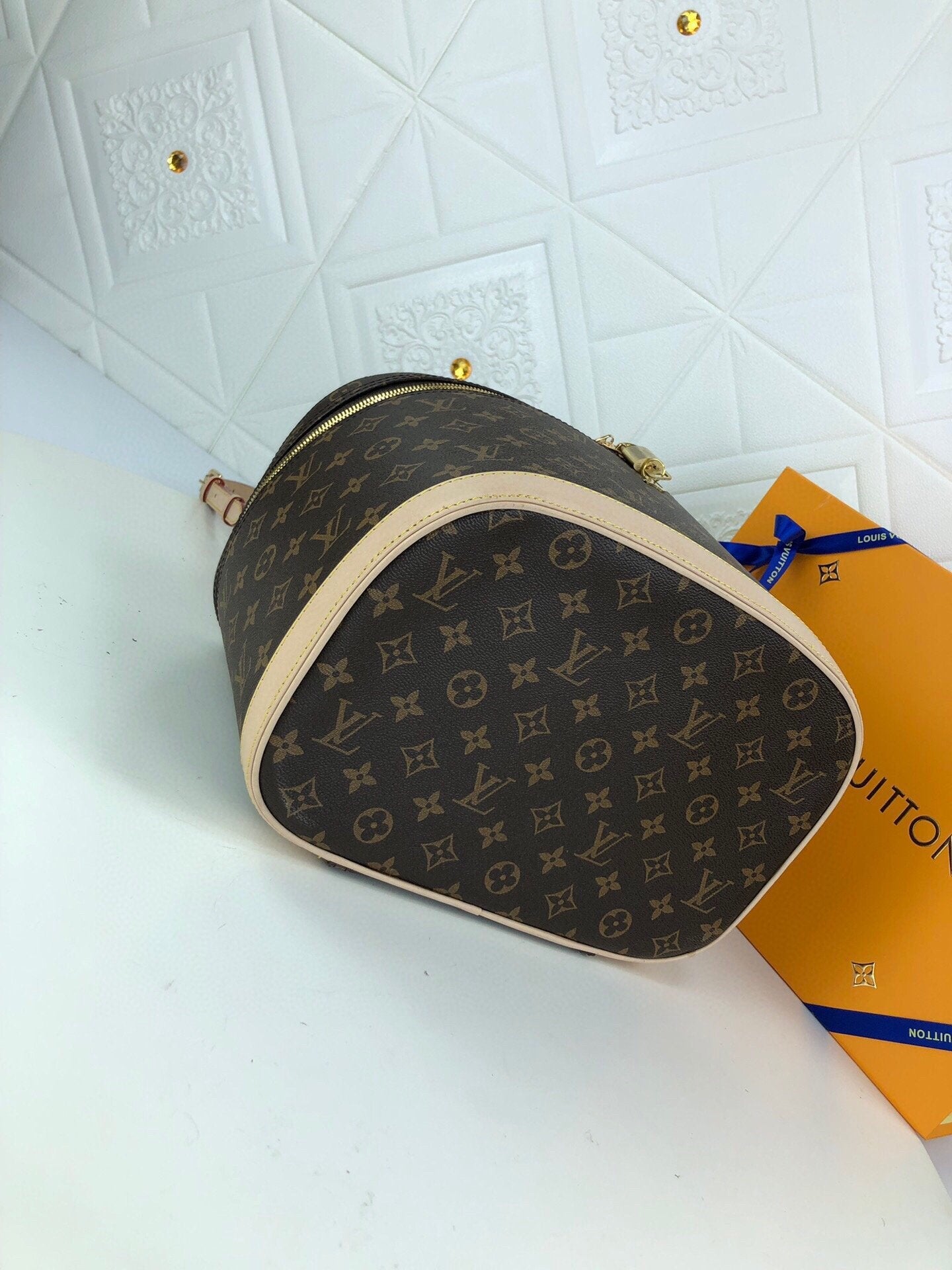 BL - High Quality Bags LUV 024