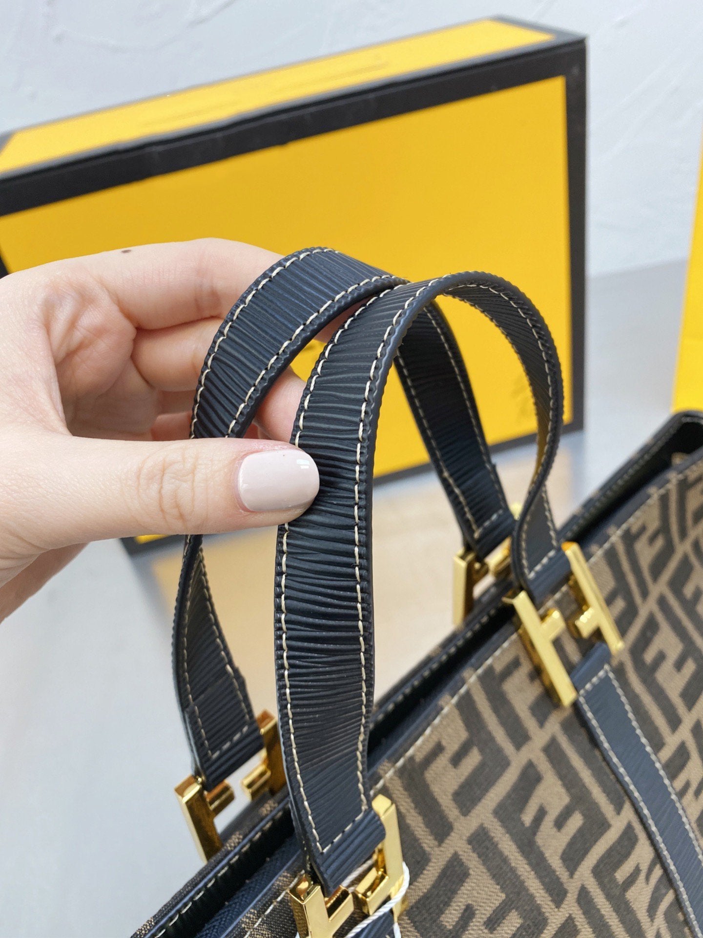 BL - High Quality Bags FEI 104