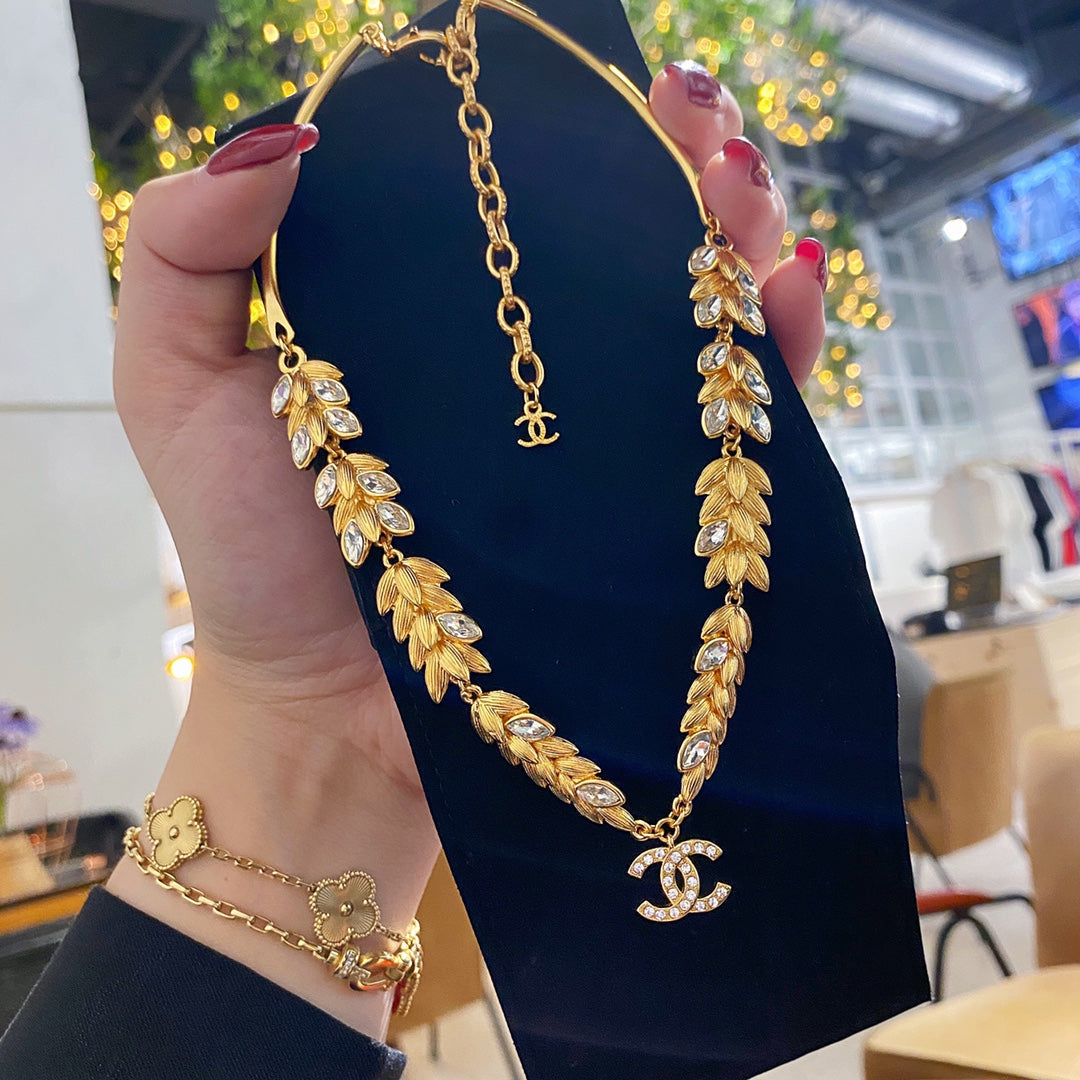 BL - High Quality Necklace CHL054