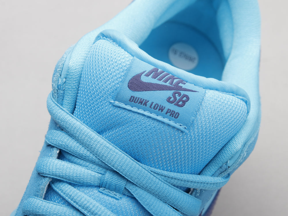 BL - NKE lake blue ice blue
