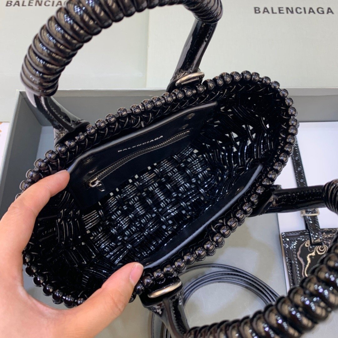 Balen Bistro XS Basket With Strap In Black , For Women, Bags 16.1in/41cm 6713422IE2Y1000