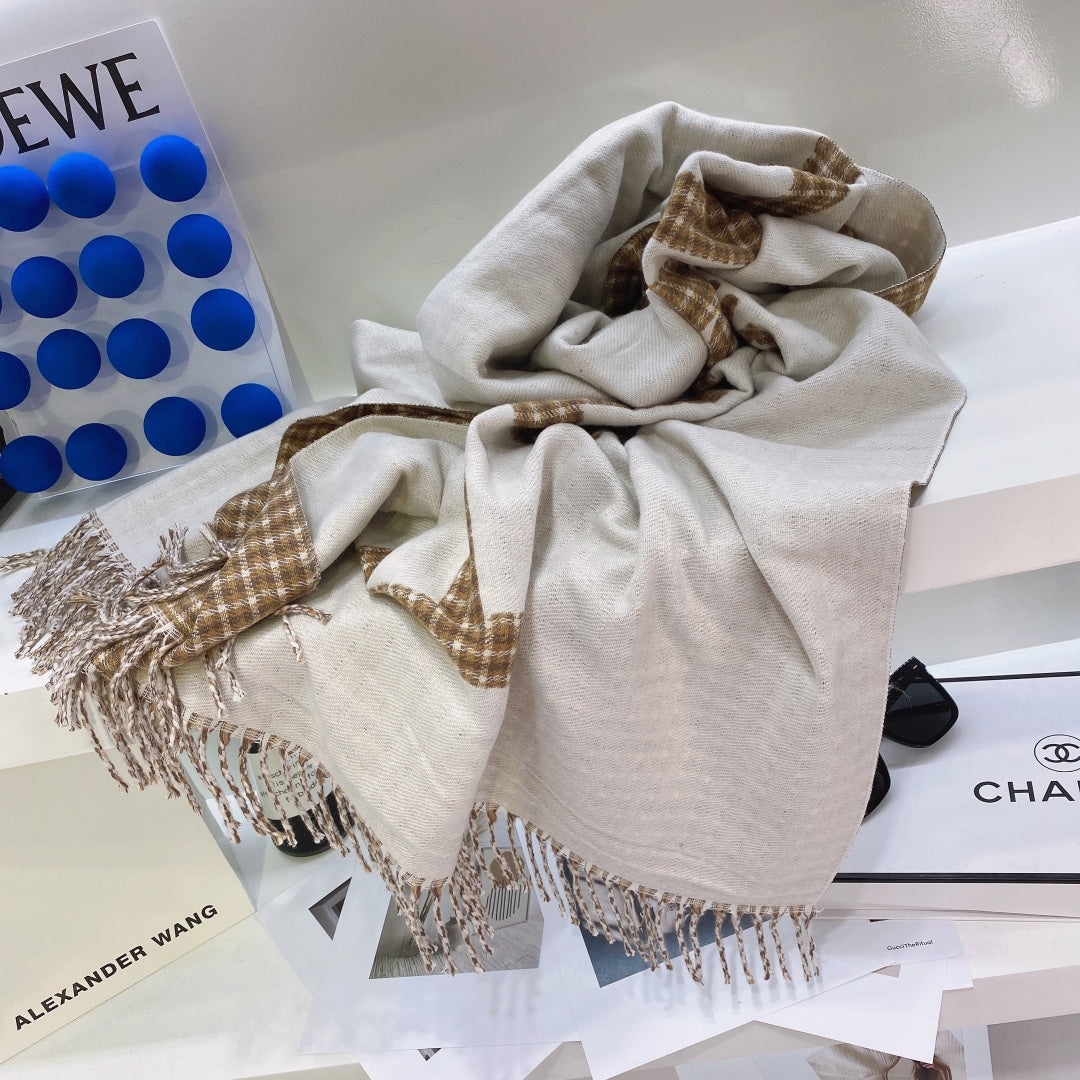 High Quality FEI Scarf 002
