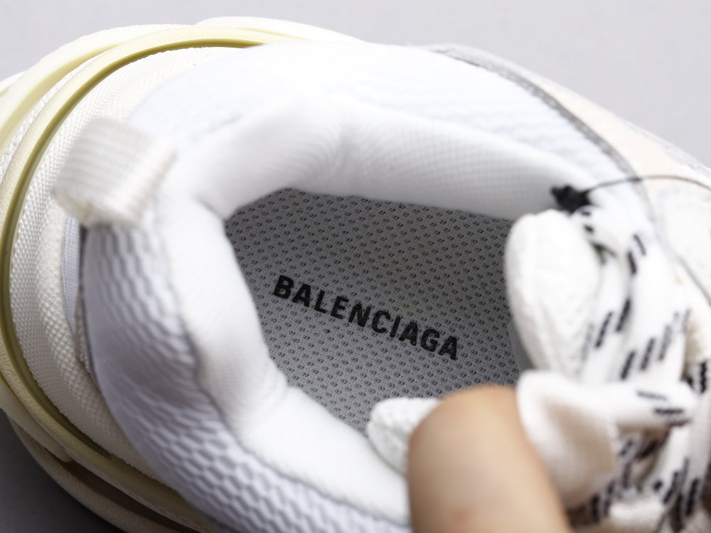 BL - Bla Triple S Pure White Sneaker