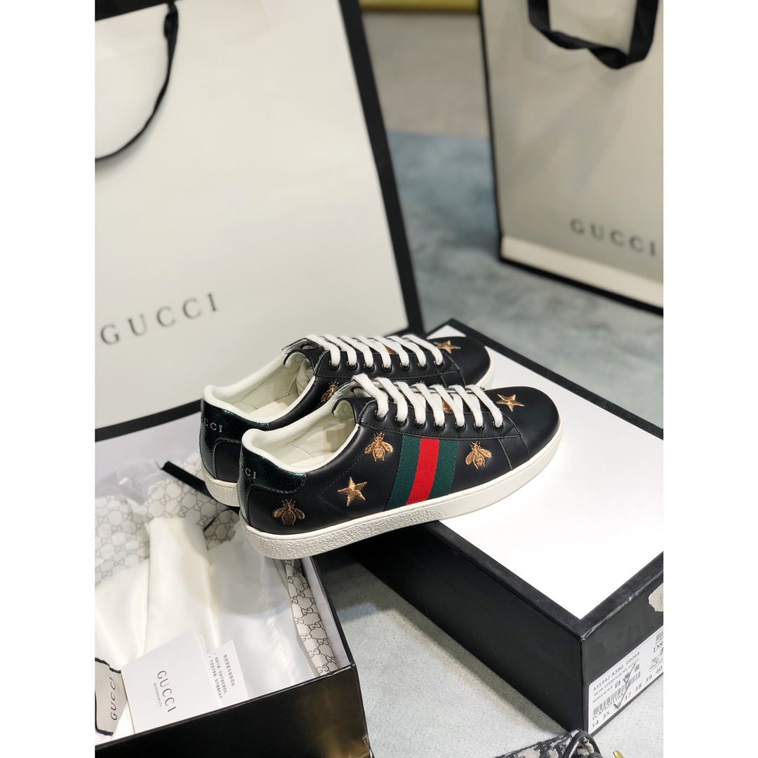 BL-GCI Ace Embroidered 'Bees and Stars Sneaker 064