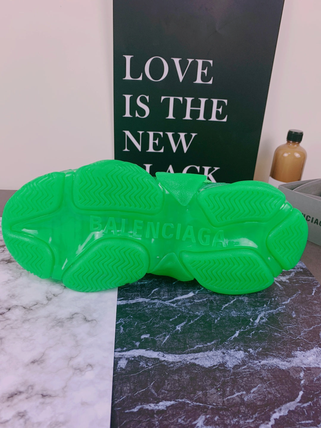 BL - High Quality Bla Sneaker 080