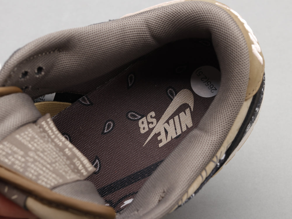 BL - Travis Scott x SB Dunk Low Cashew Blossom