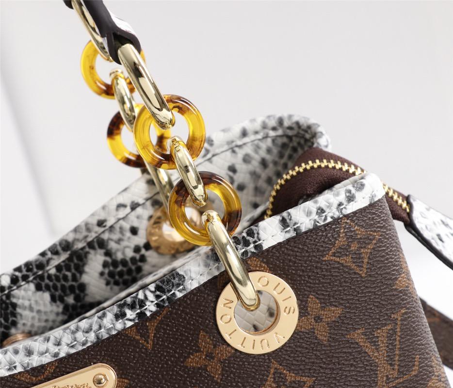BL - High Quality Bags LUV 182