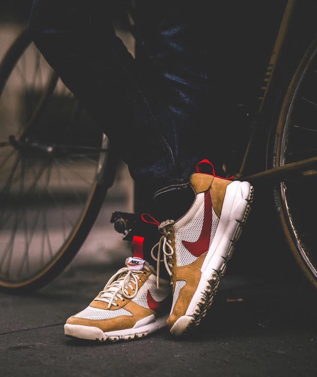BL - NKE Hardaway Foam Mars Yard 2.0