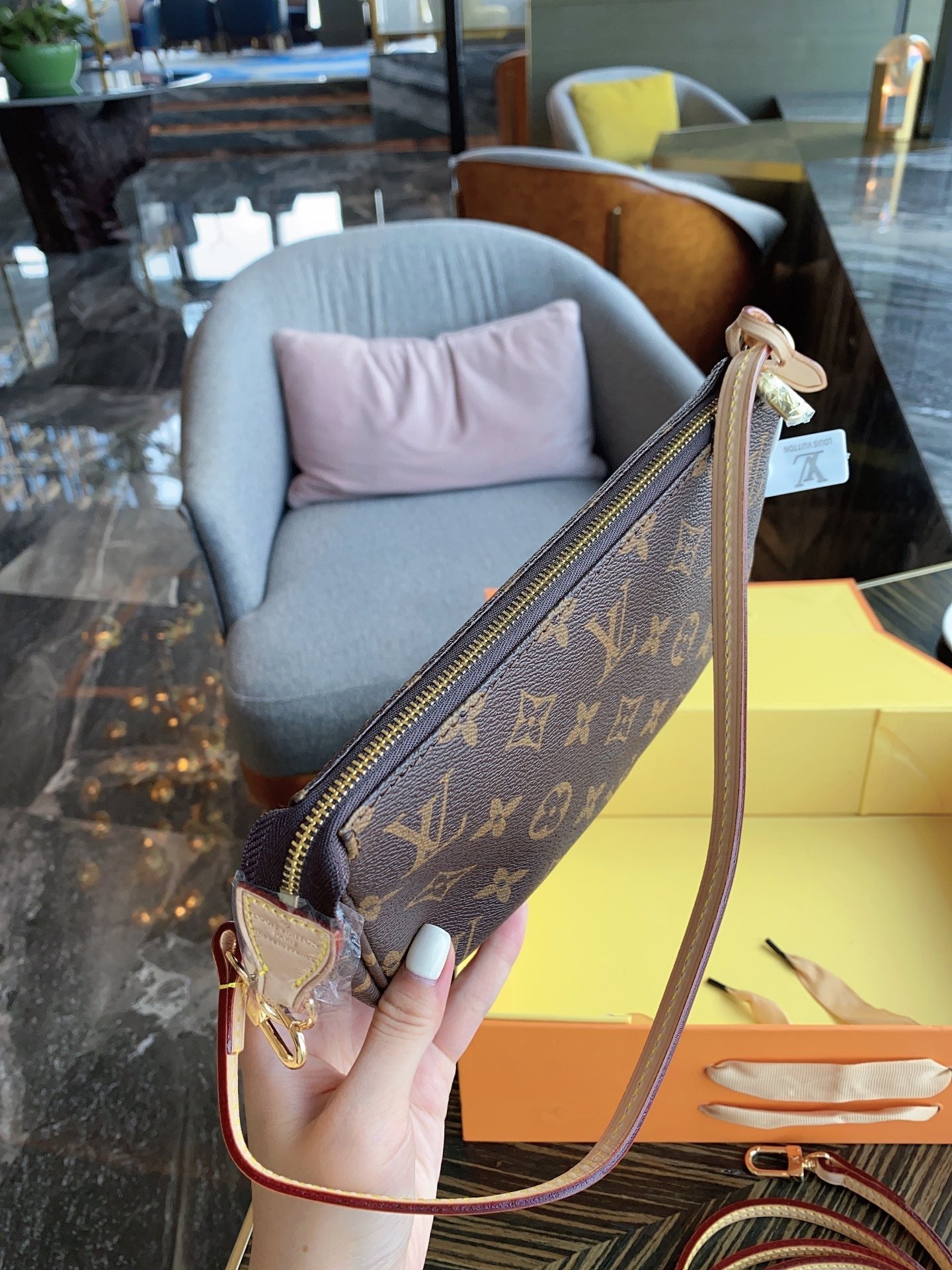 BL - High Quality Bags LUV 072