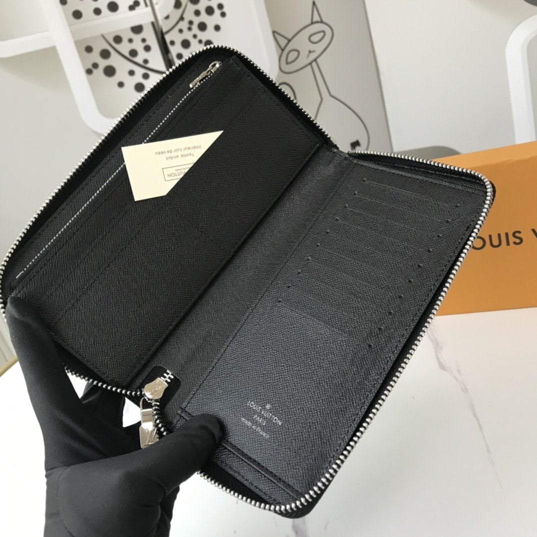 BL - High Quality Wallet LUV 010