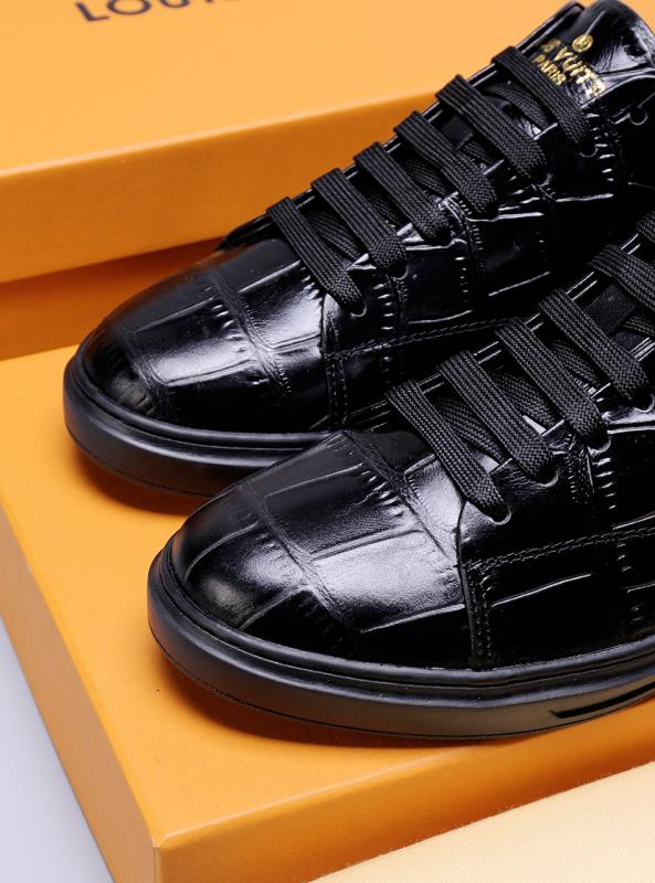 BL - LUV Alligator Black Sneaker