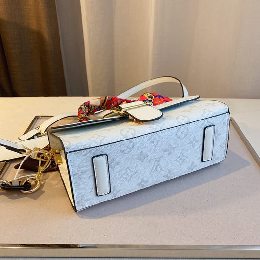 BL - High Quality Bags LUV 090