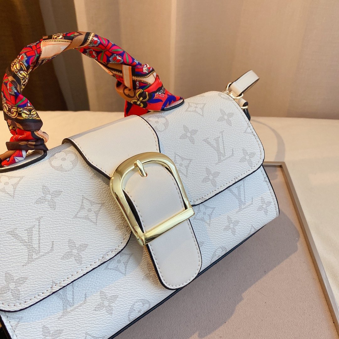 BL - High Quality Bags LUV 090