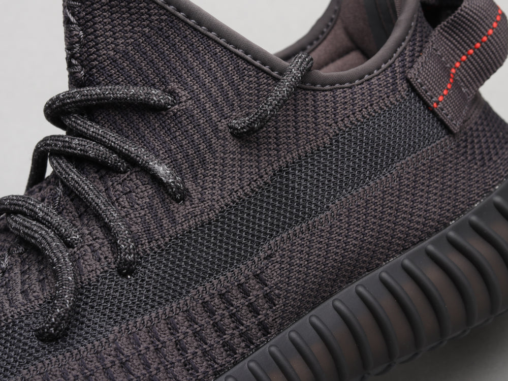 BL - Yzy 350 Black Angel Sneaker
