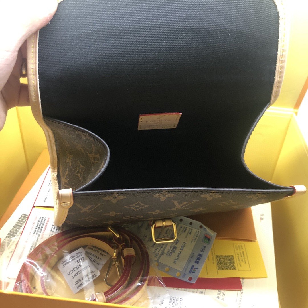 BL - High Quality Bags LUV 005