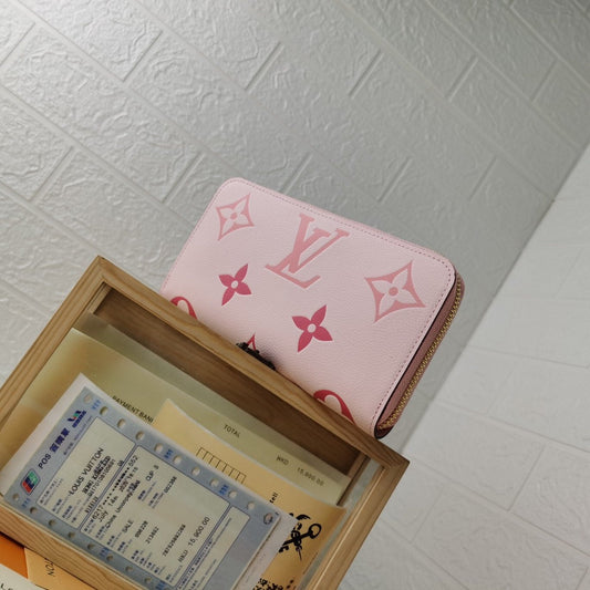 BL - High Quality Wallet LUV 108