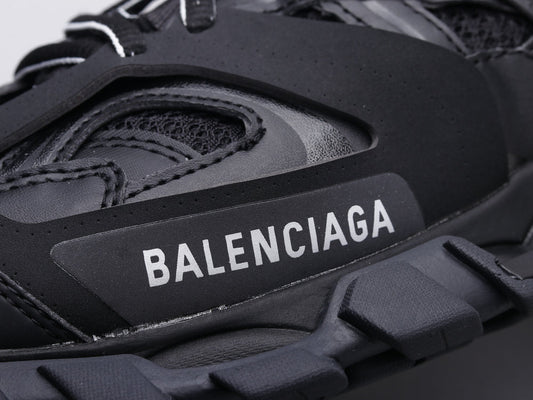 BL - Bla Track LED Black Sneaker