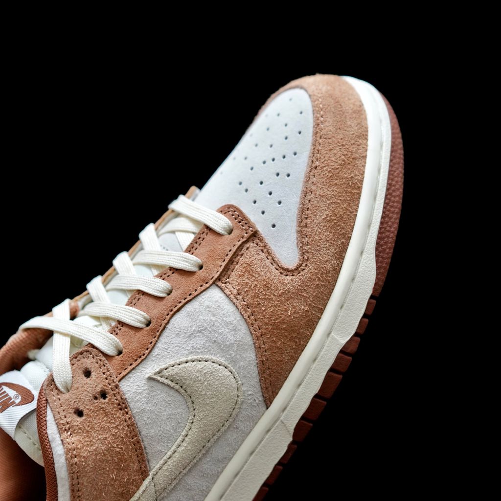 BL - NKE wheat khaki