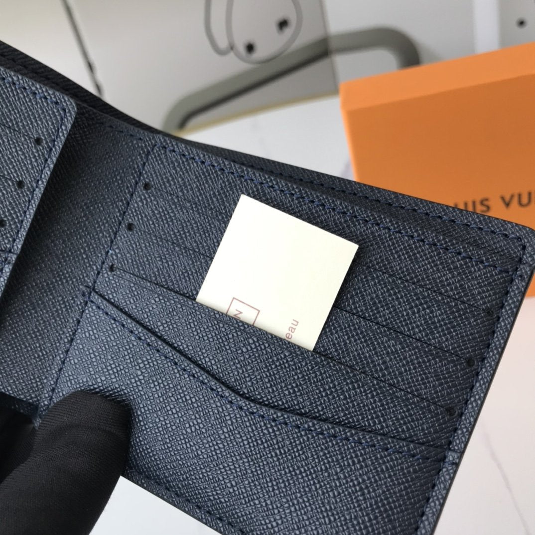 BL - High Quality Wallet LUV 012
