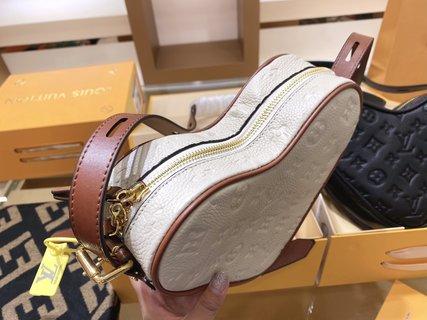 BL - High Quality Bags LUV 990