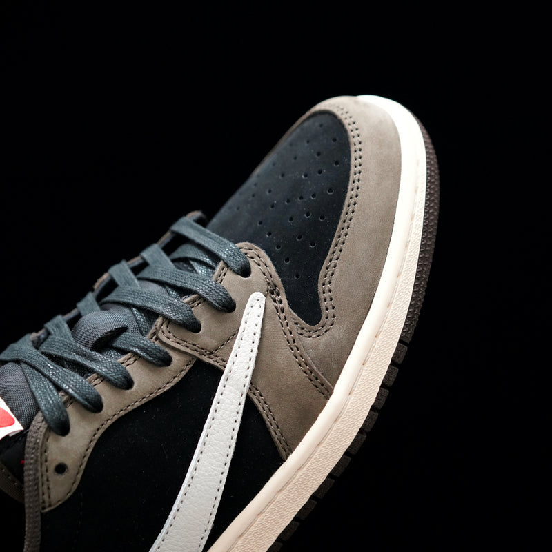 BL - TS x AJ1 Barb Low Top