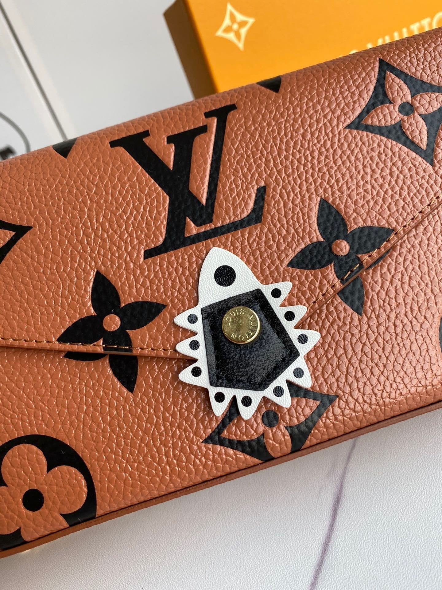 BL - High Quality Bags LUV 033