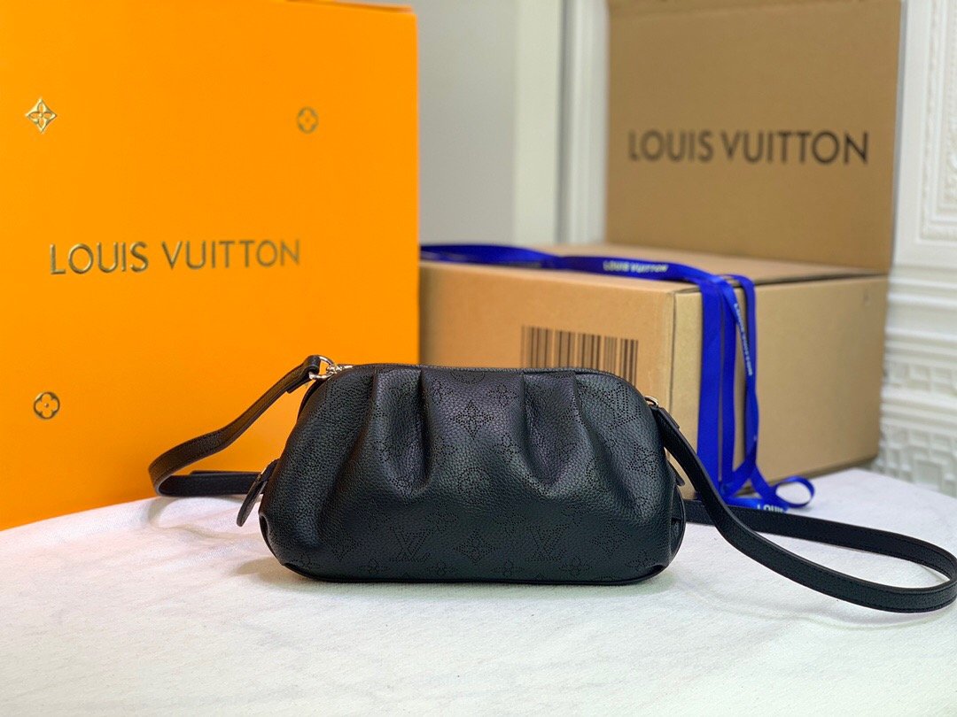 BL - High Quality Bags LUV 122