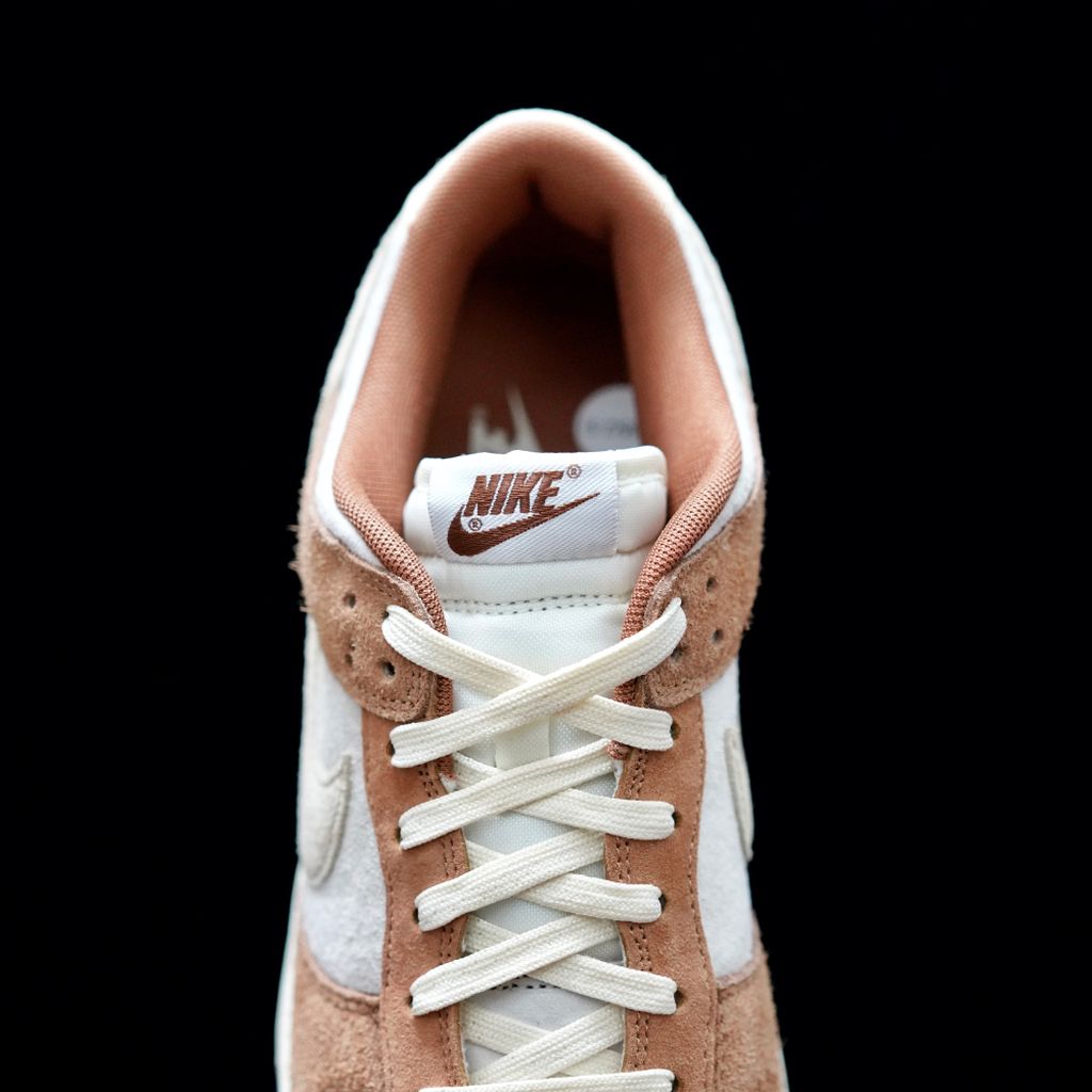 BL - NKE wheat khaki