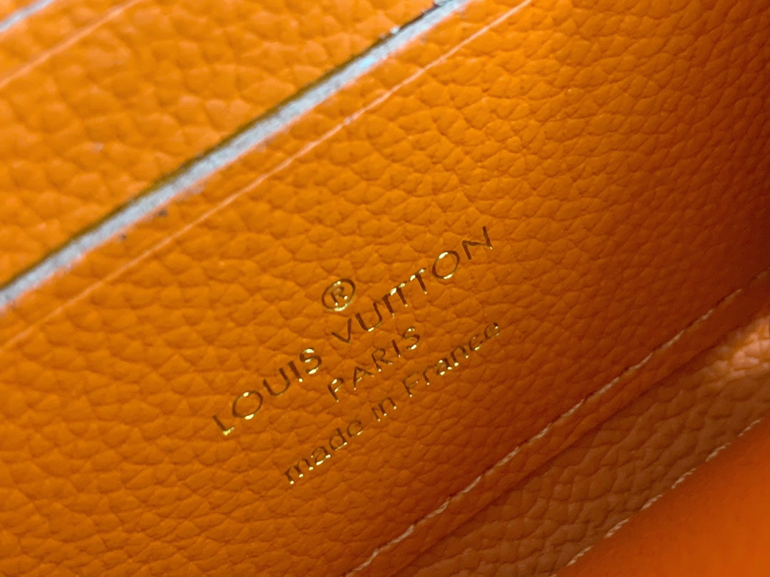 BL - High Quality Wallet LUV 128