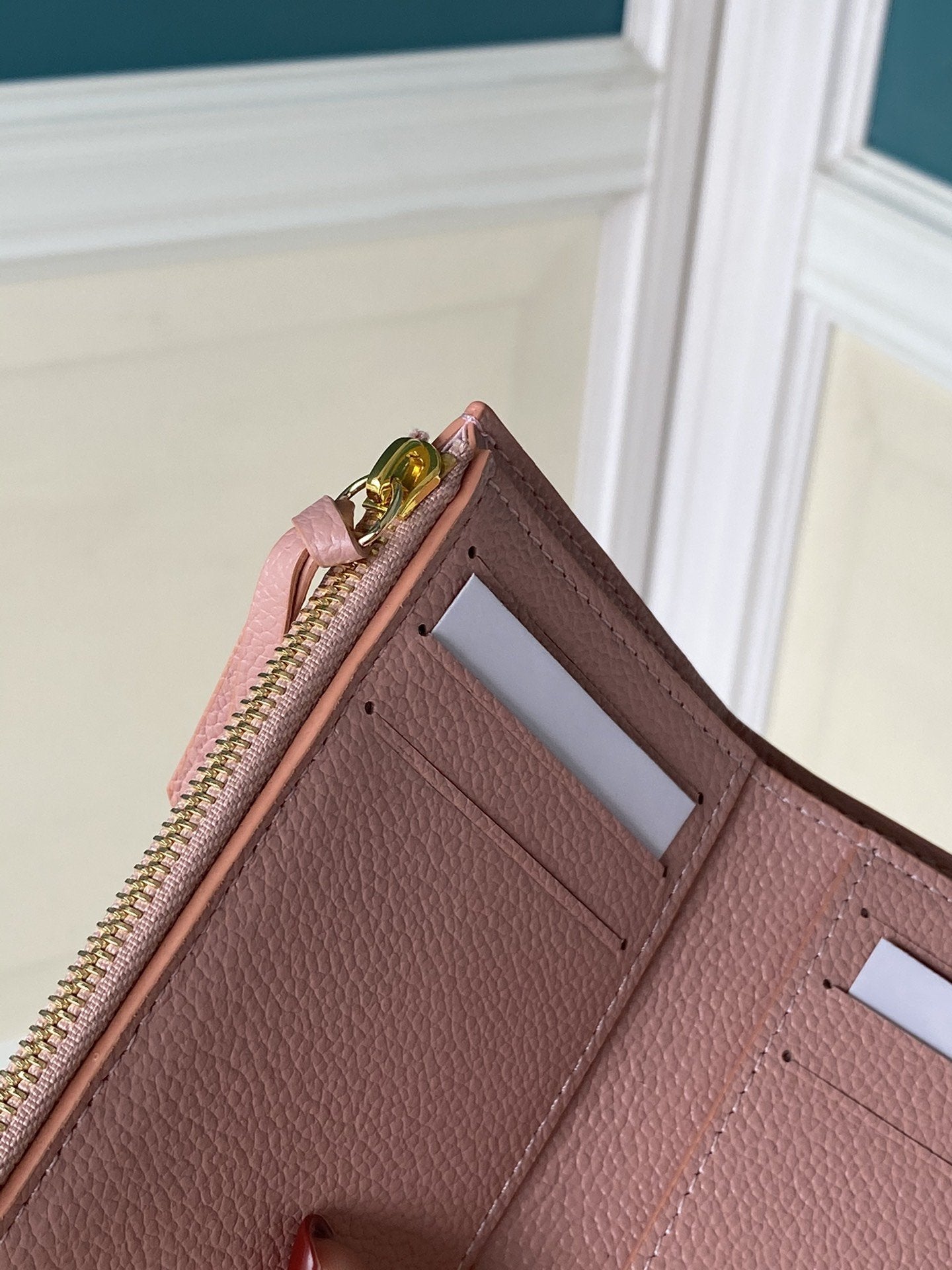 BL - High Quality Wallet LUV 058