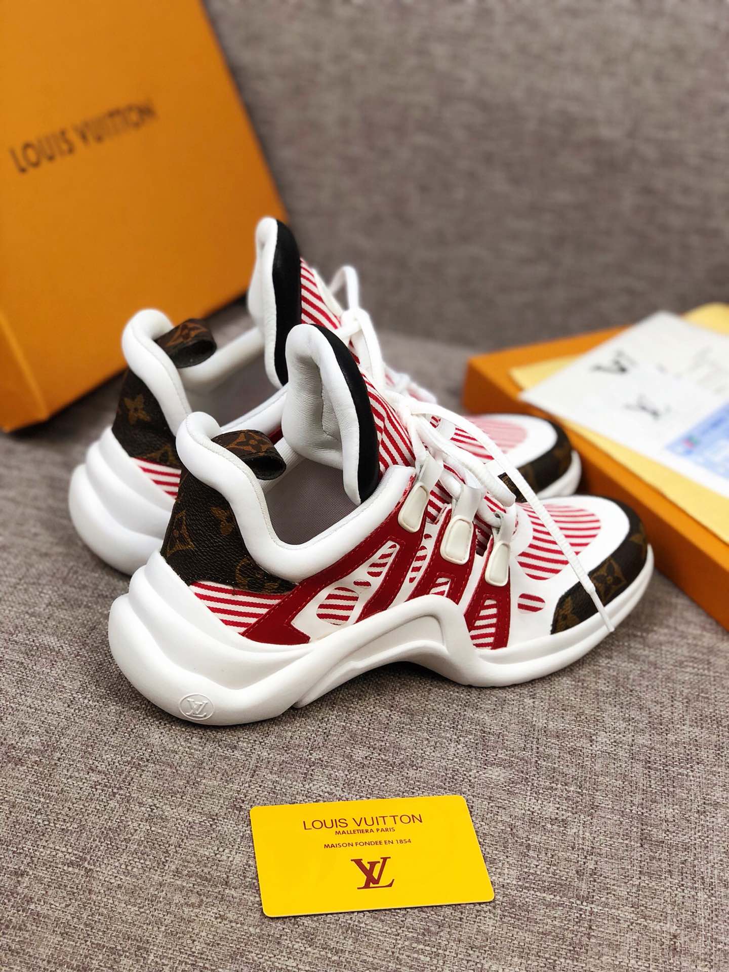 BL - LUV Archlight White Red Brown Sneaker