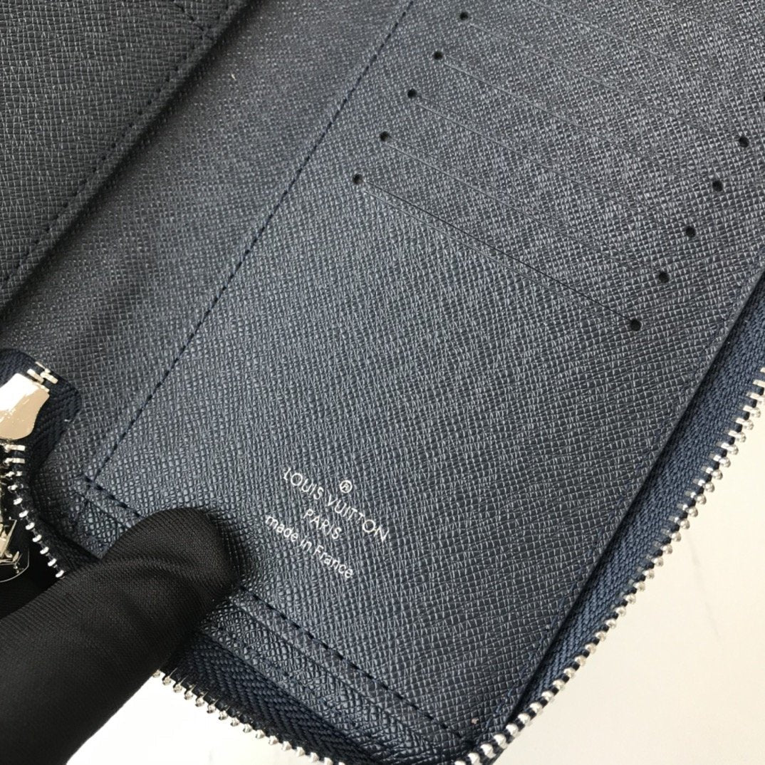 BL - High Quality Wallet LUV 009