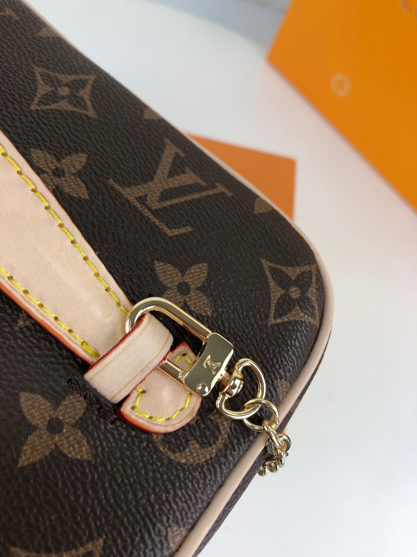 BL - High Quality Bags LUV 025