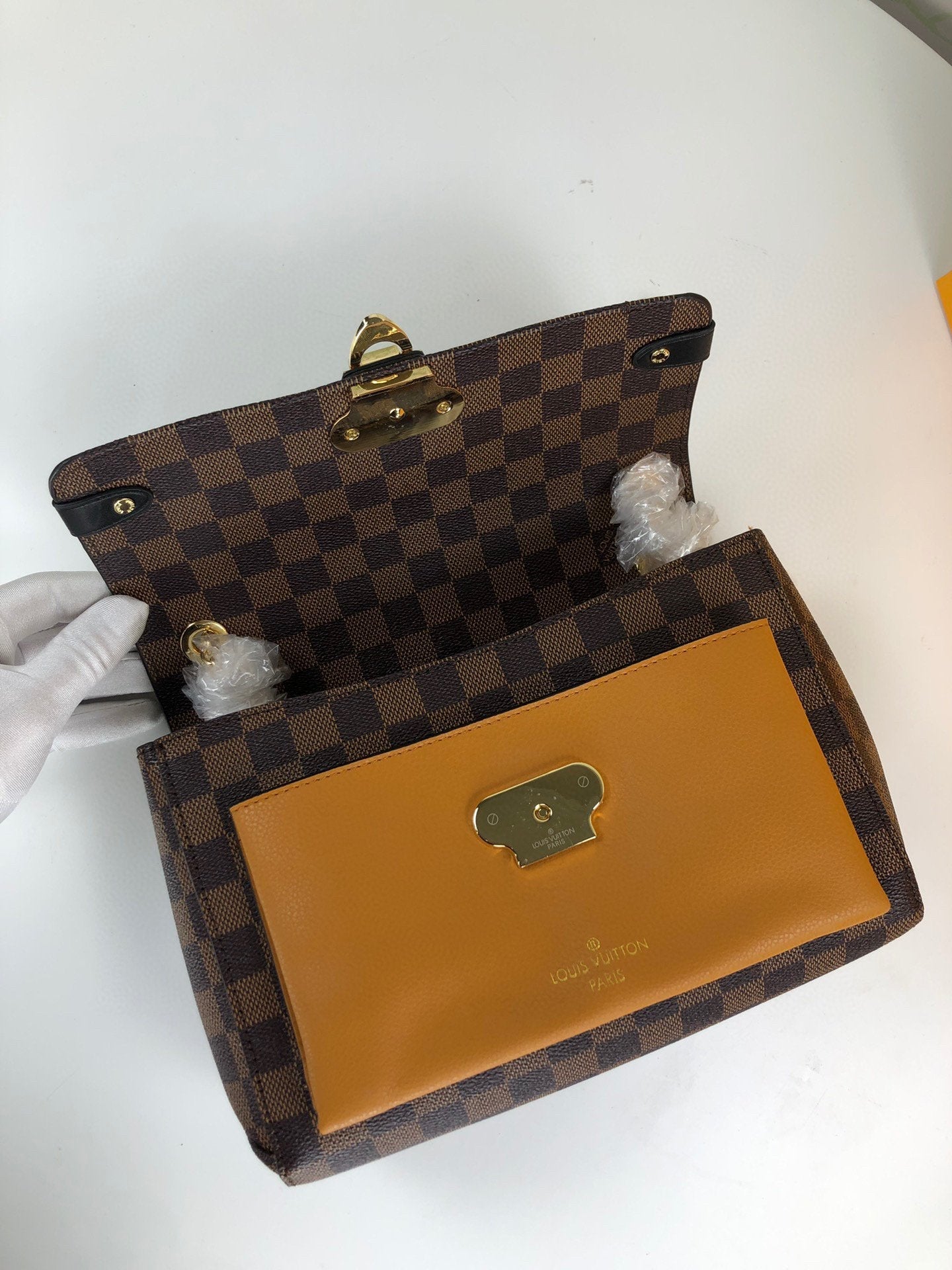BL - High Quality Bags LUV 053