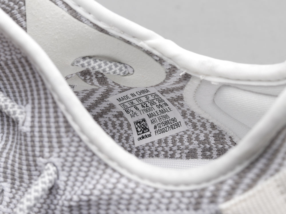 BL - Yzy 350 White Angel Sneaker