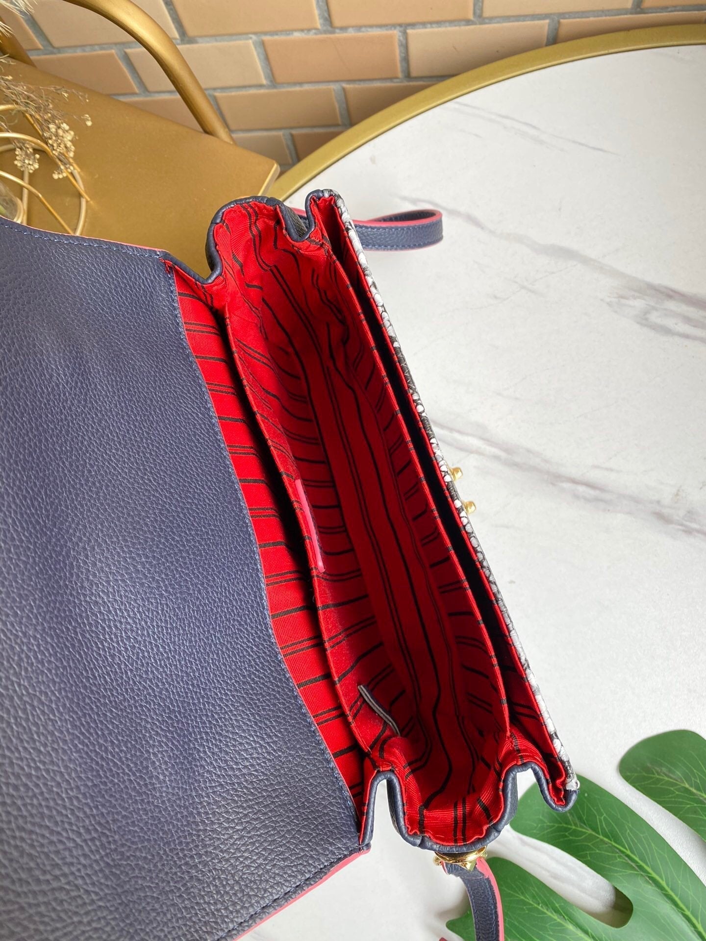 BL - High Quality Bags LUV 127