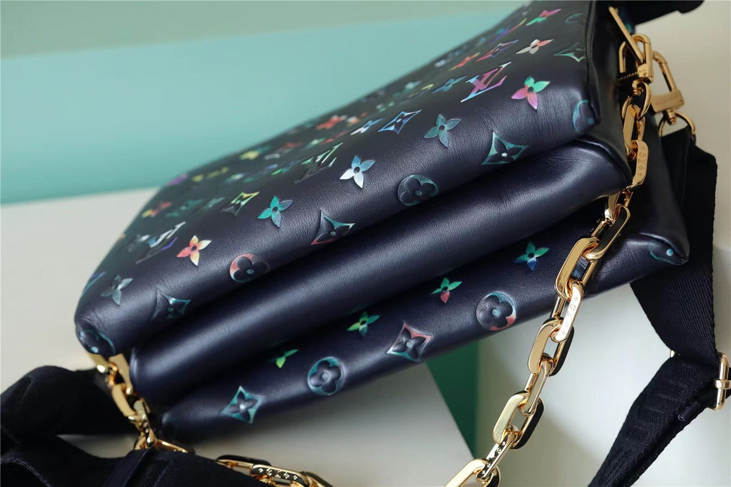 LV Coussin PM Puffy Navy Blue For Women, Shoulder And Crossbody Bags 10.2n/26cm LV