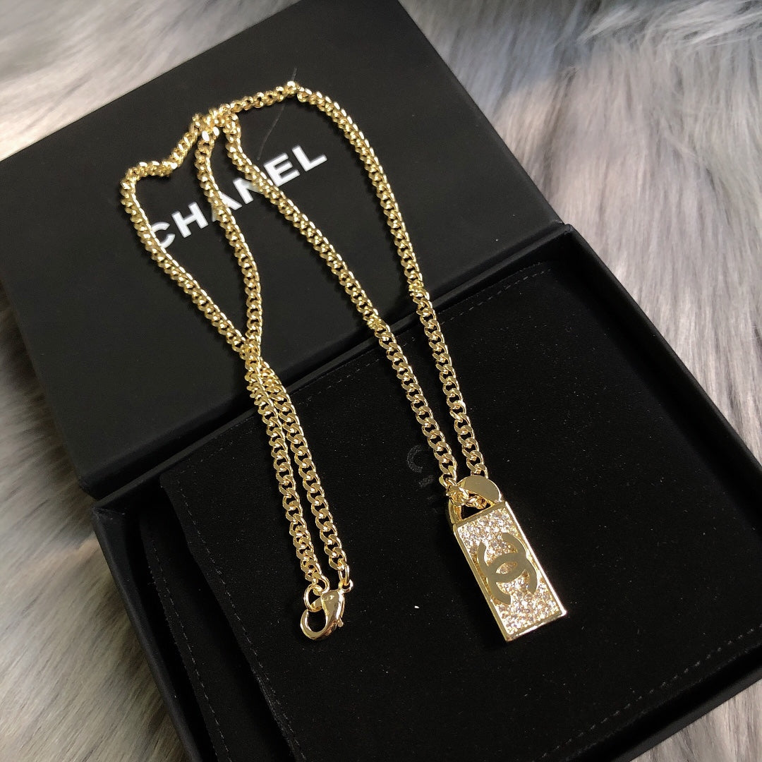 BL - High Quality Necklace CHL049